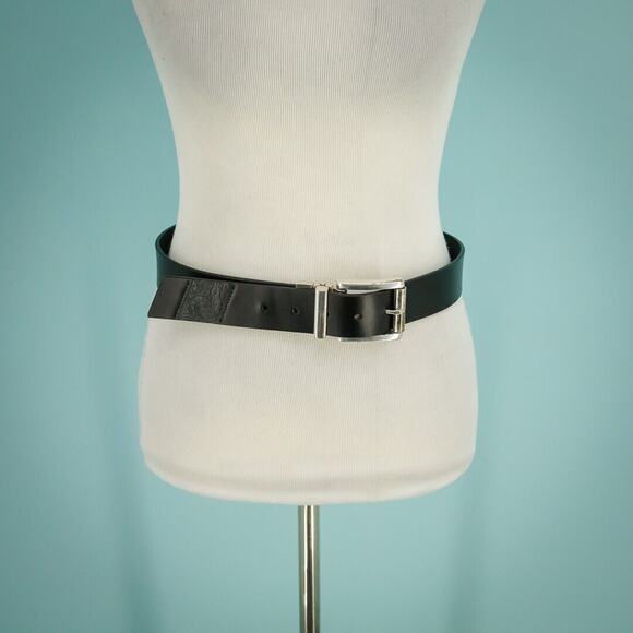 Robert Graham Size 32 Norton Black Leather Floral Embossed Reversible Belt - Picture 3 of 8